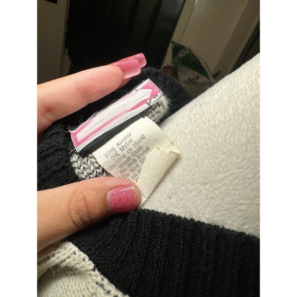 Fortune Knits Sweater Vintage 80s Style White Black Tiger Women’s Unique Size M - Picture 9 of 9